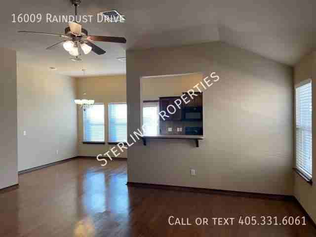 16009 Raindust Dr - Photo 4 of 31