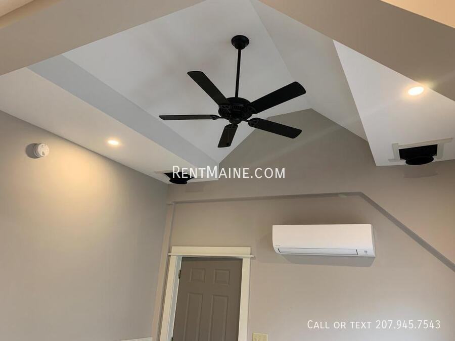 38 Railroad St #4 - Photo 4 of 15