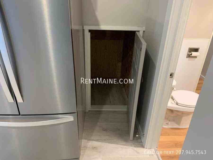 38 Railroad St #4 - Photo 6 of 15