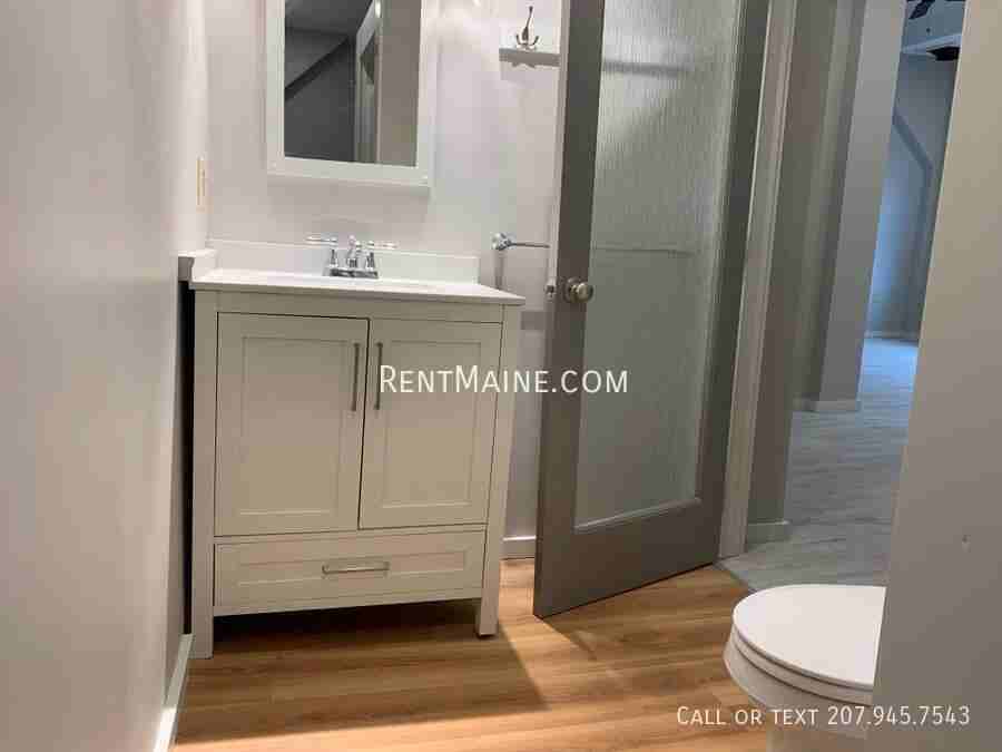 38 Railroad St #4 - Photo 7 of 15