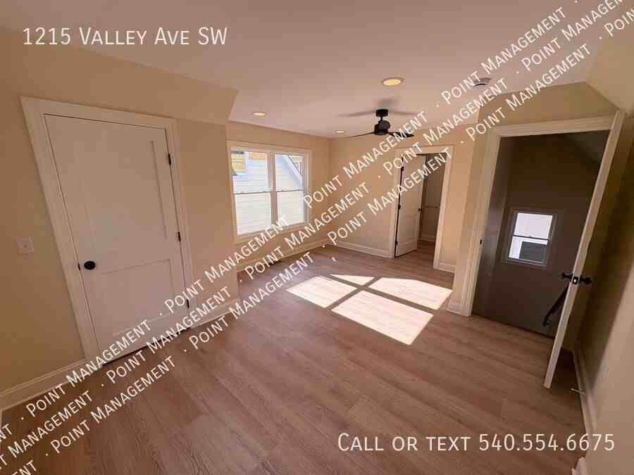 1215 Valley Ave Sw - Photo 3 of 13