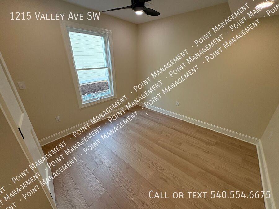 1215 Valley Ave Sw - Photo 5 of 13