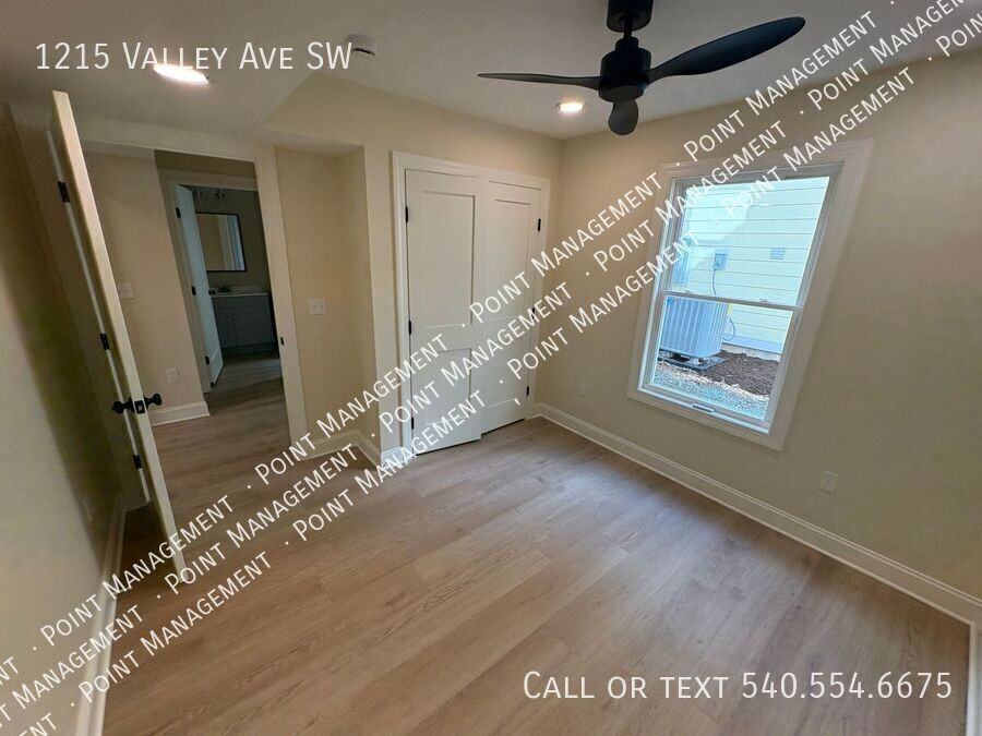 1215 Valley Ave Sw - Photo 6 of 13