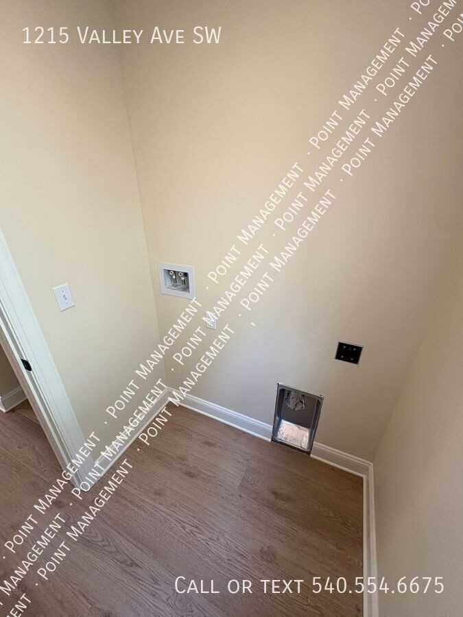 1215 Valley Ave Sw - Photo 7 of 13