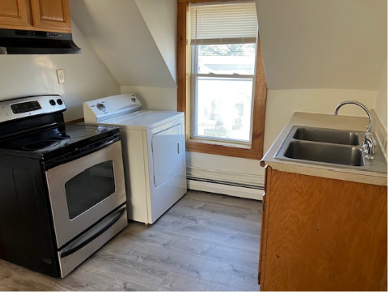 141 Spruce St #2 - Photo 3 of 15