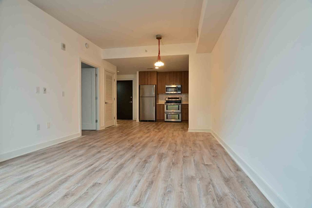 460 New York Ave Nw #501 - Photo 5 of 14