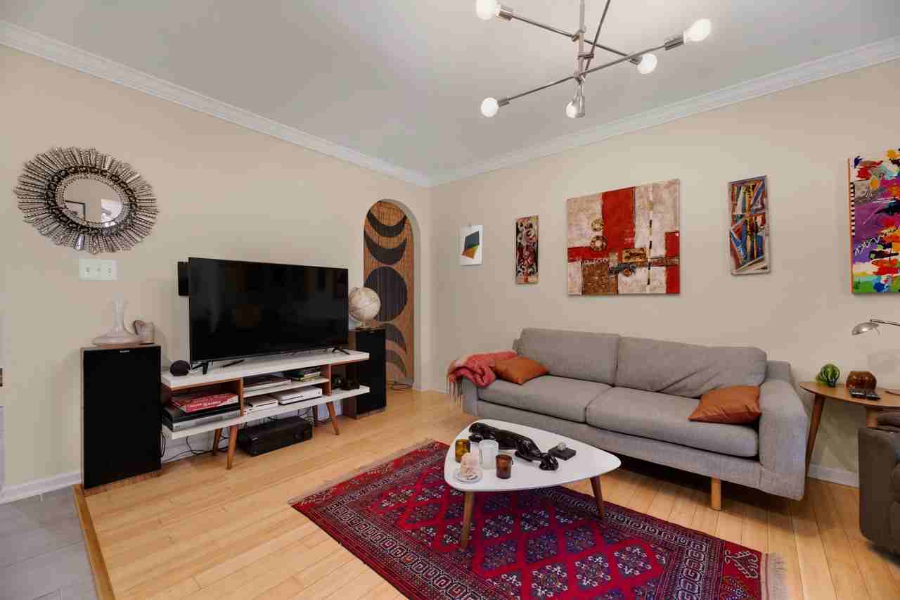 1233 Raum St Ne #3 - Photo 2 of 11