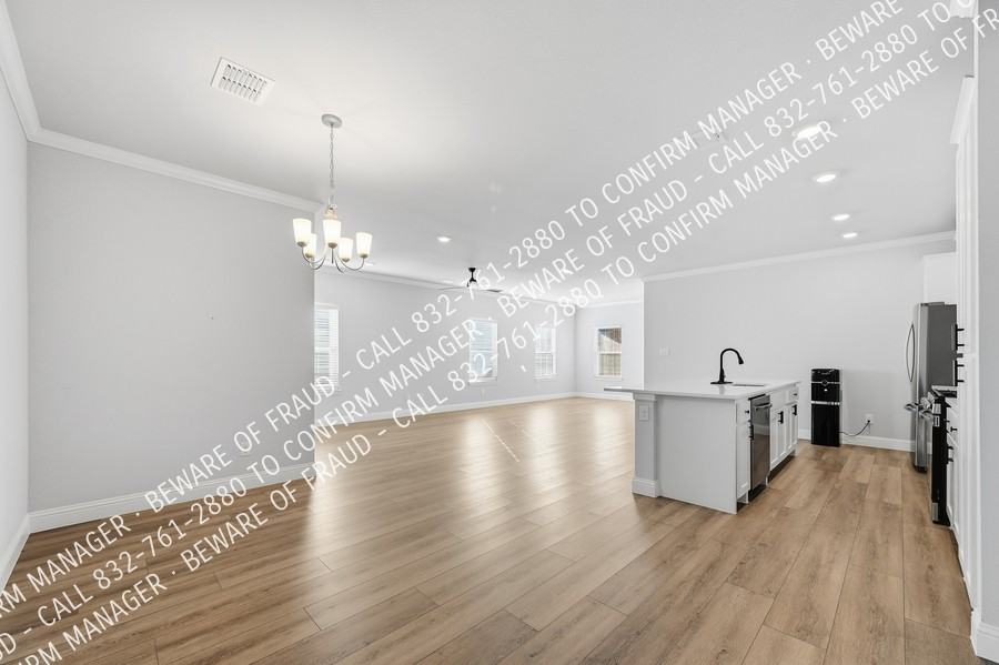 248 Waters Ridge Dr - Photo 2 of 33