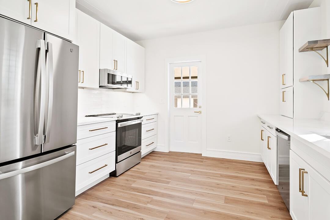 436 51st St - Photo 5 of 10