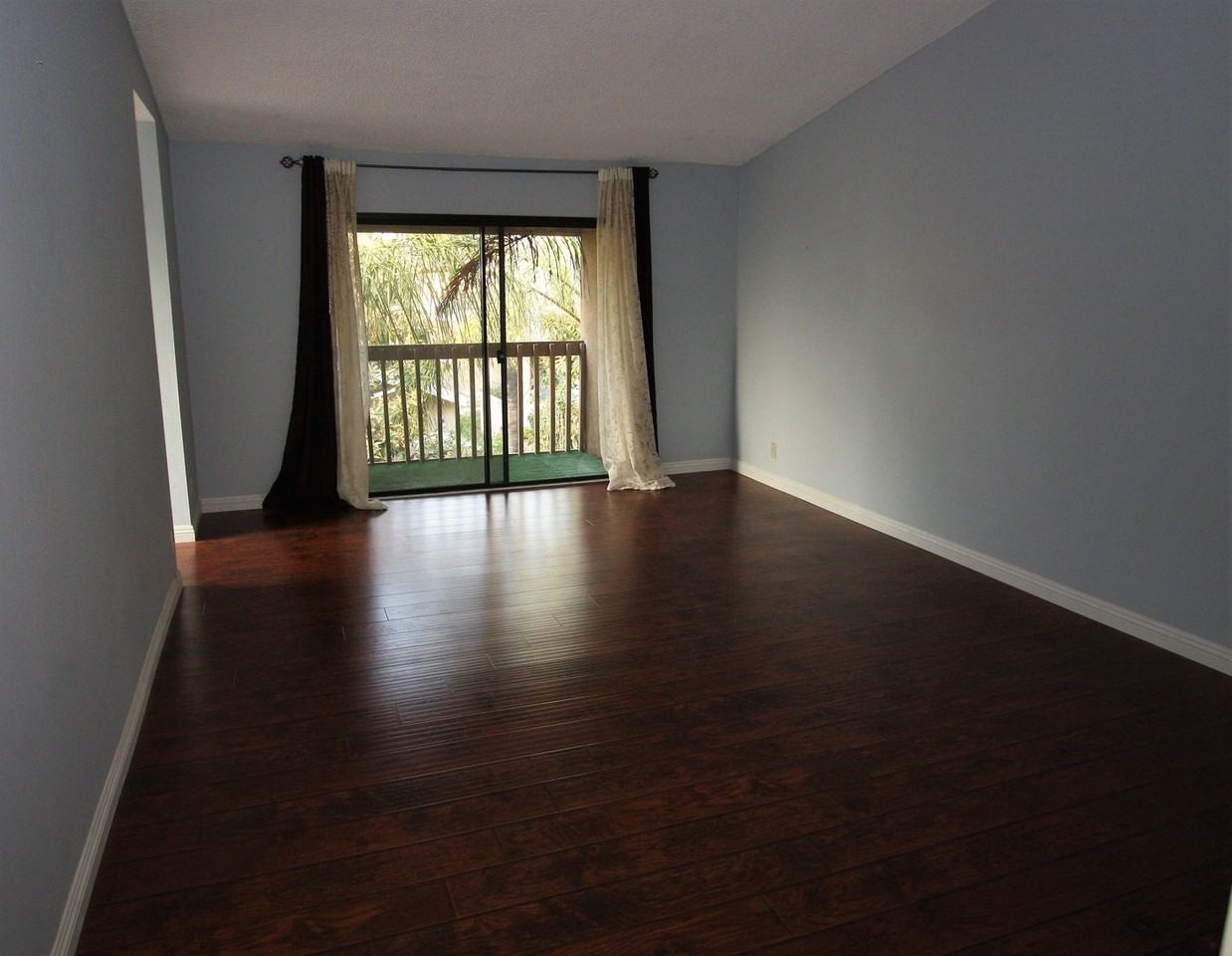 2925 Wellesley Ct - Photo 3 of 21