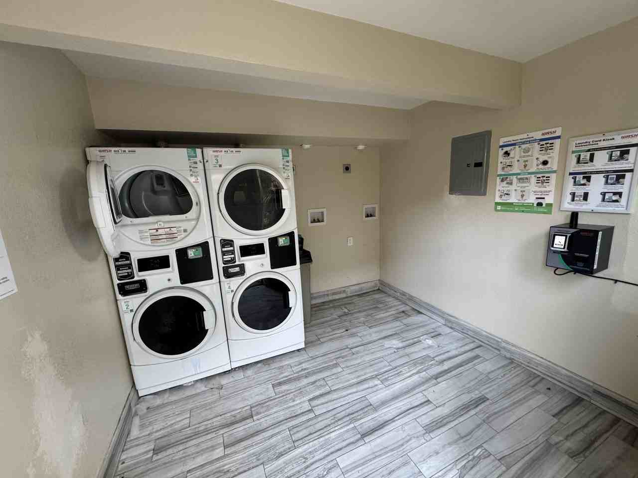 885 Broadway #7 - Photo 6 of 8