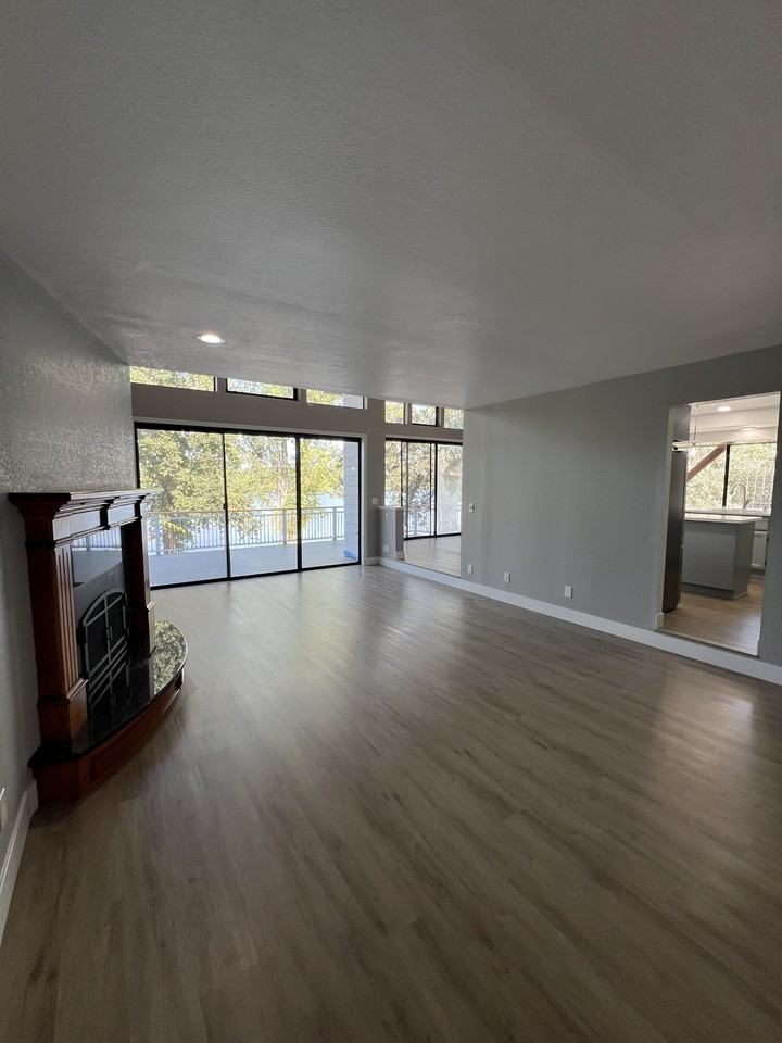 3037 Cambridge Rd #1 - Photo 4 of 37