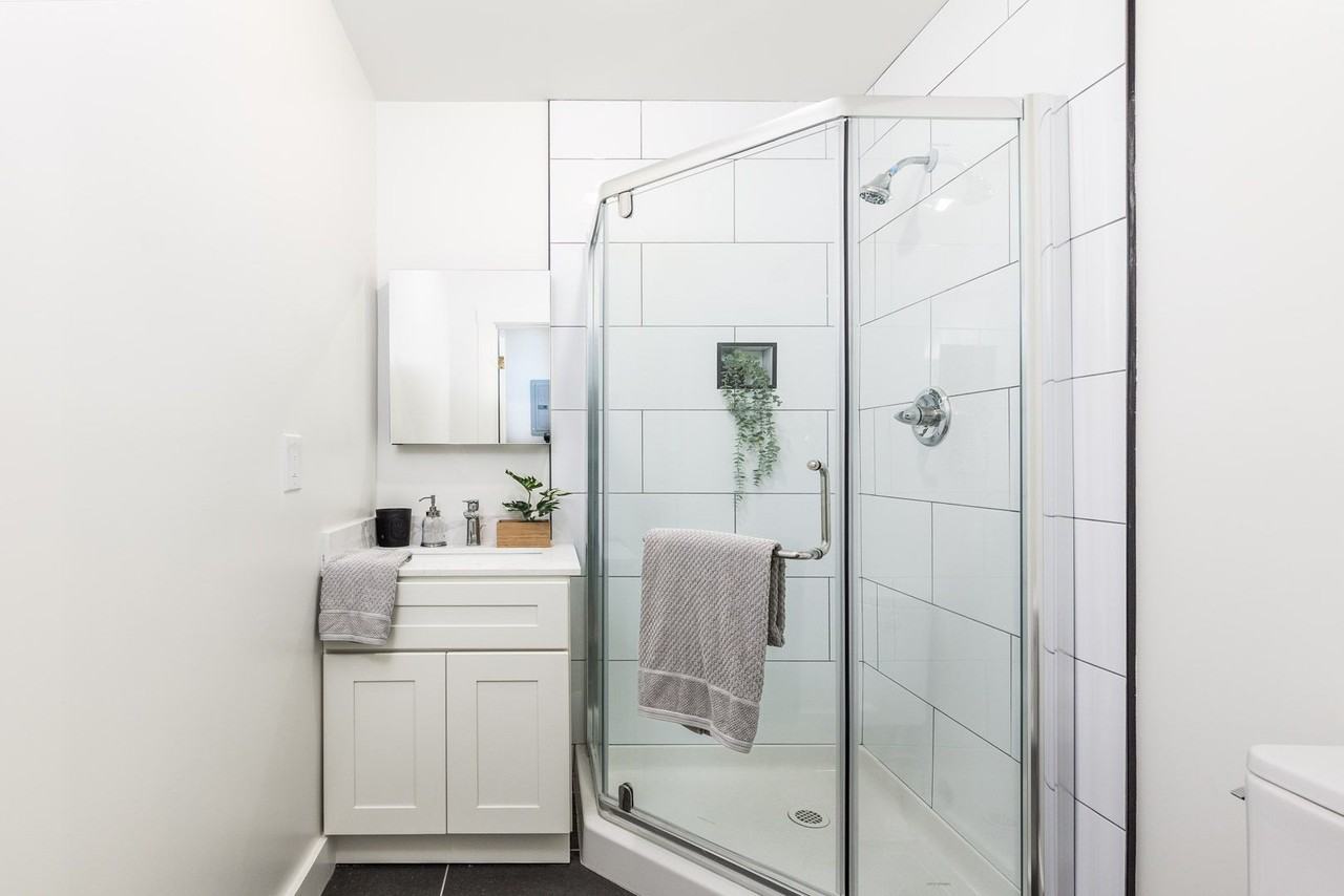 1450 Castro St #3 - Photo 7 of 12