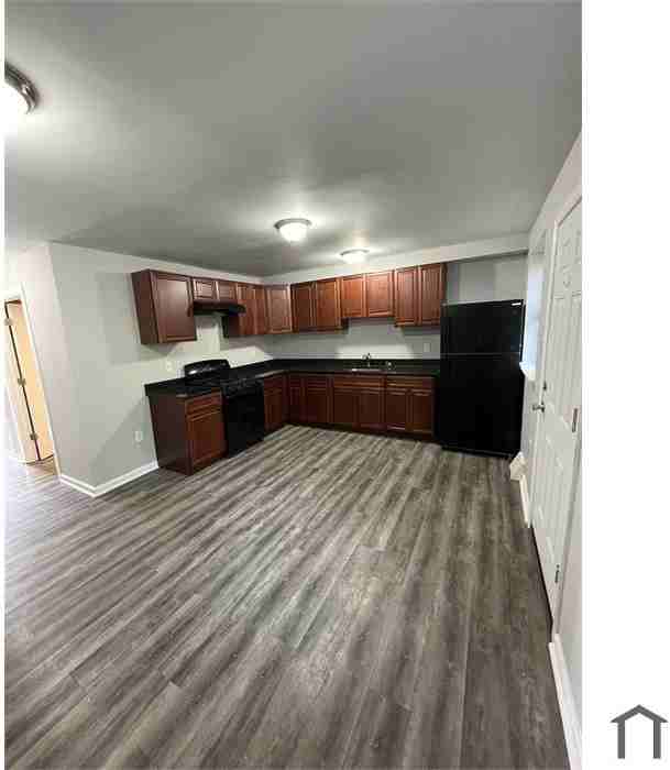 261 E Haines St #1 - Photo 6 of 14