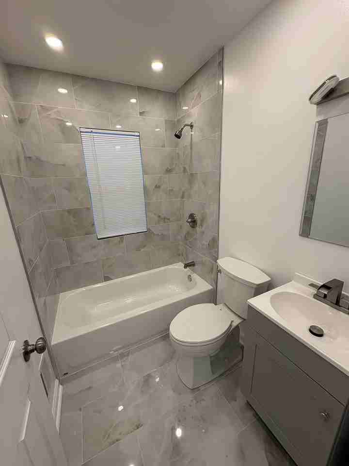 19964 Bradford St - Photo 4 of 6