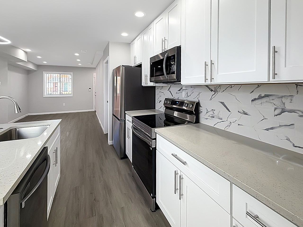 4828 Beaufort Ave #TH - Photo 6 of 24