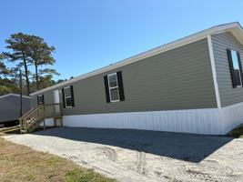 featured image of 139 Hubert Blvd #32