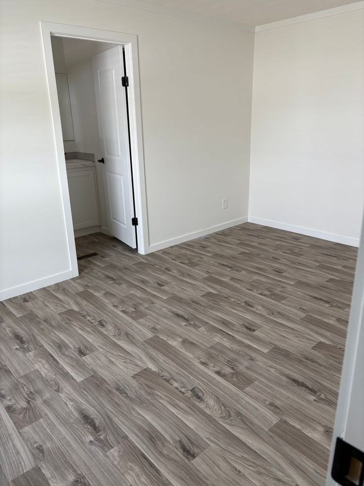 139 Hubert Blvd #32 - Photo 4 of 18