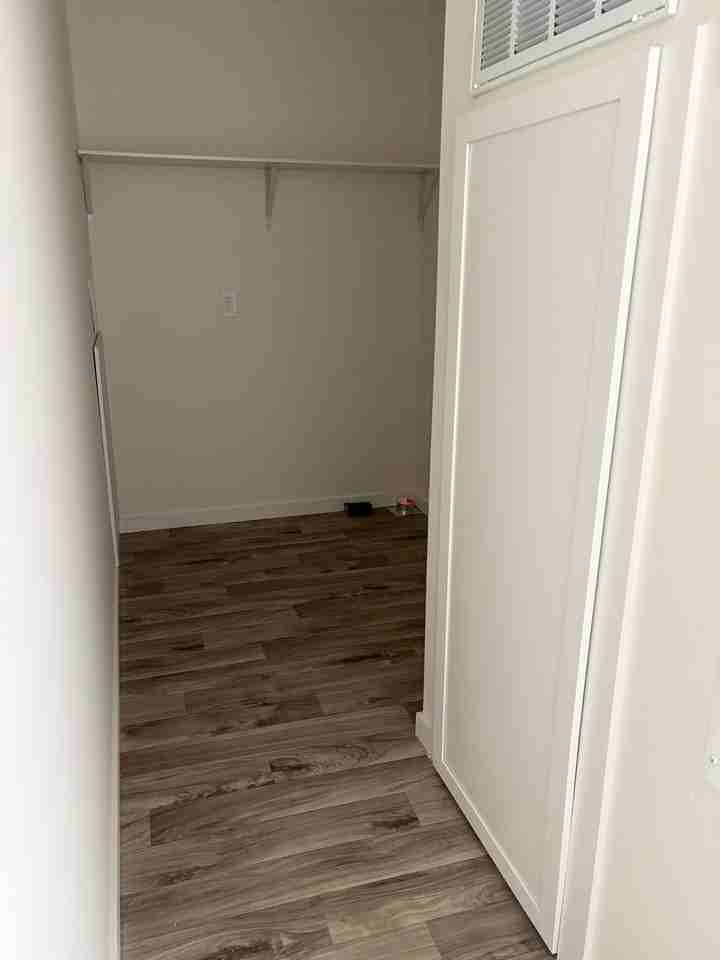 139 Hubert Blvd #32 - Photo 5 of 18