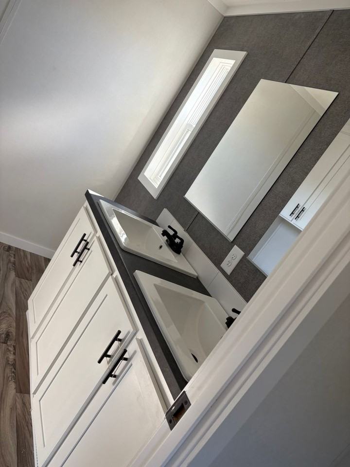 139 Hubert Blvd #28 - Photo 5 of 14