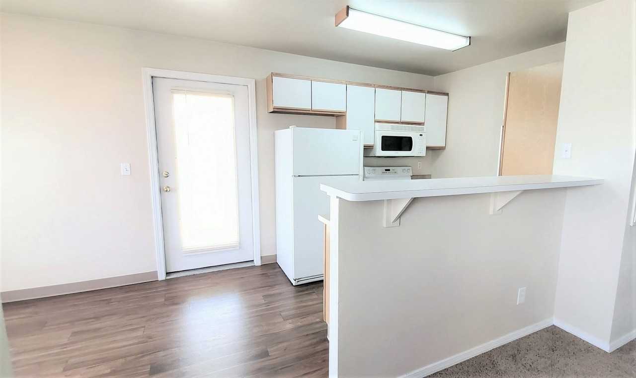 671 Saratoga Dr #201 - Photo 7 of 50