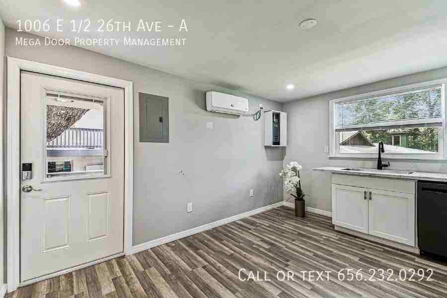 1006 E 1/2 26th Ave #A - Photo 3 of 47