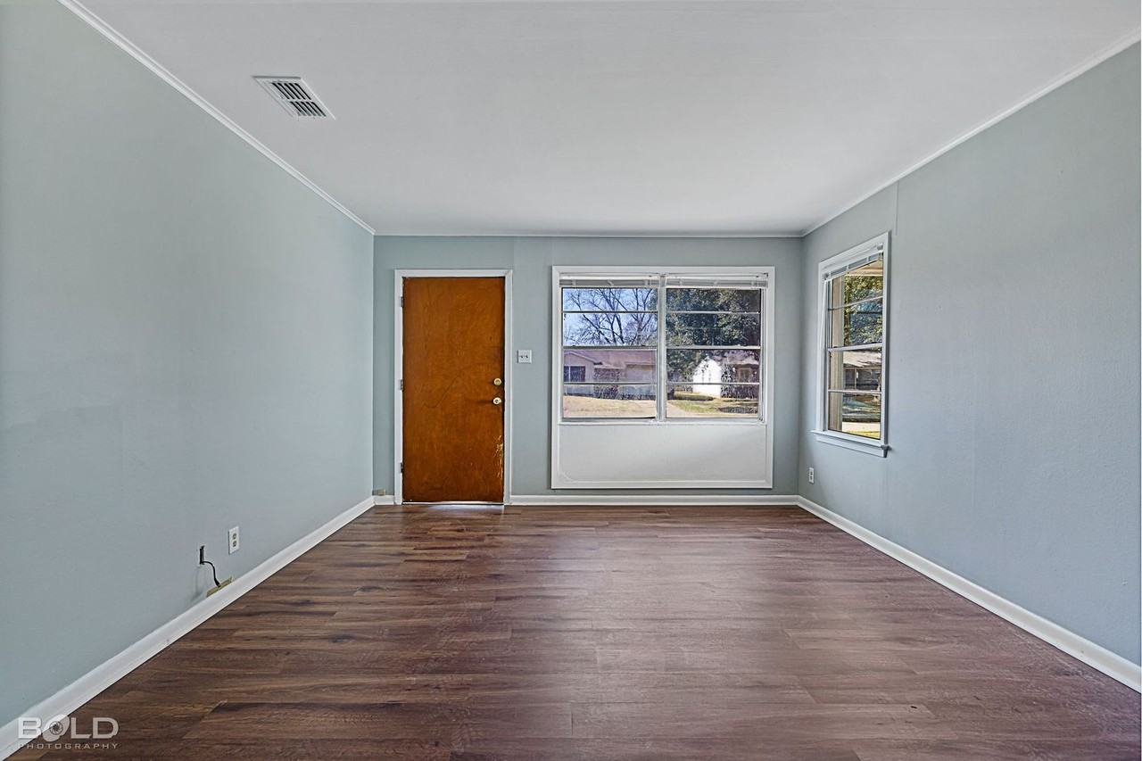 1518 Viosca St - Photo 2 of 13