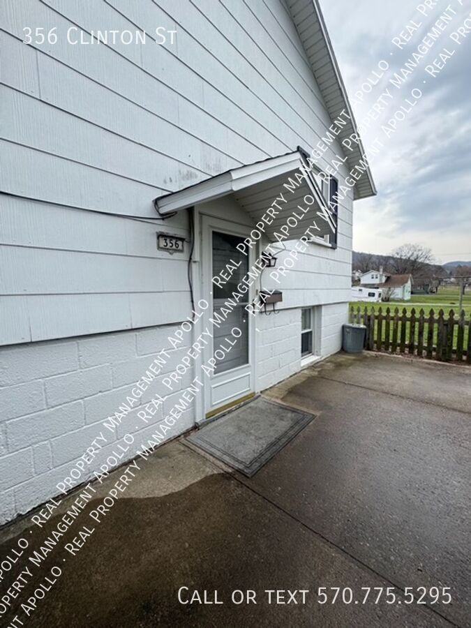 356 Clinton St - Photo 7 of 14