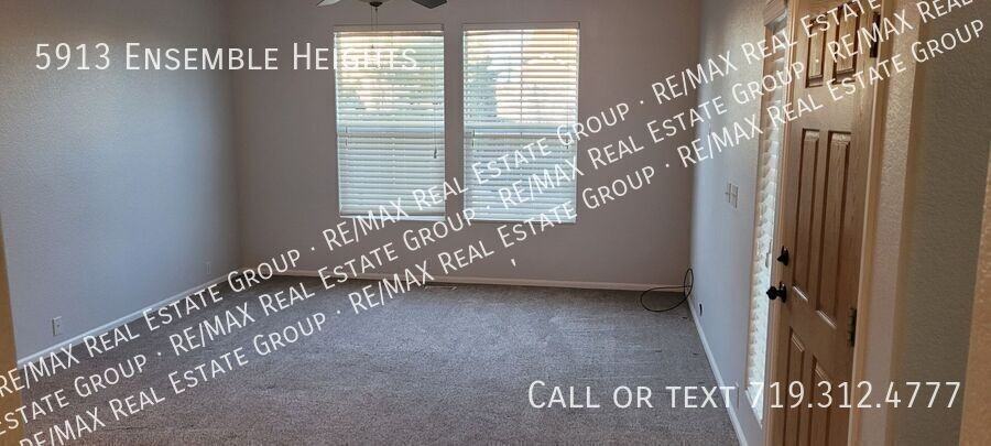 5913 Ensemble Hts - Photo 3 of 10