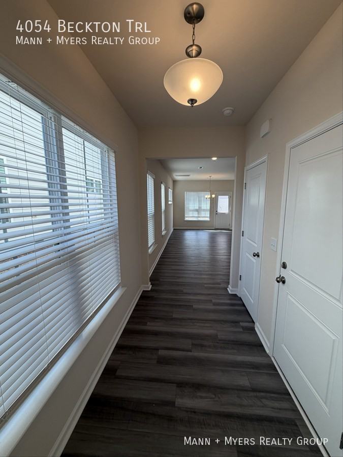 4054 Beckton Trl - Photo 2 of 14