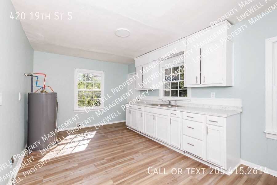 420 19th St S - Photo 5 of 14