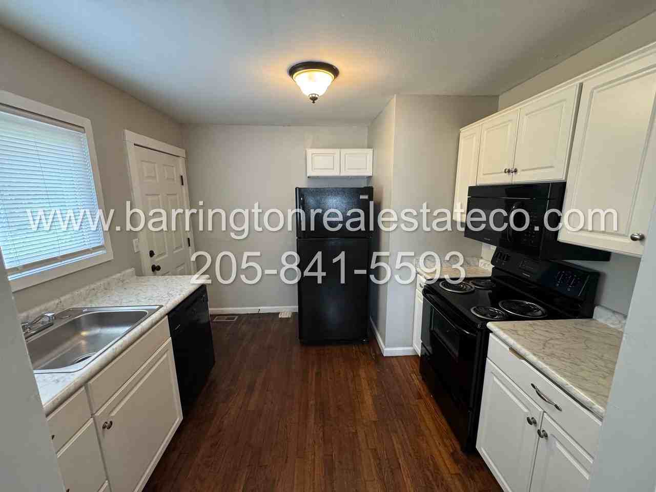 2856 Valleyview Cir - Photo 3 of 6