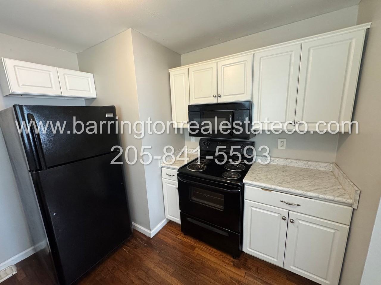 2856 Valleyview Cir - Photo 4 of 6