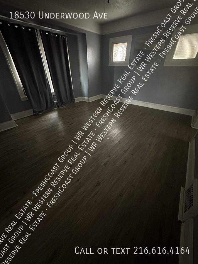 18530 Underwood Ave - Photo 4 of 10