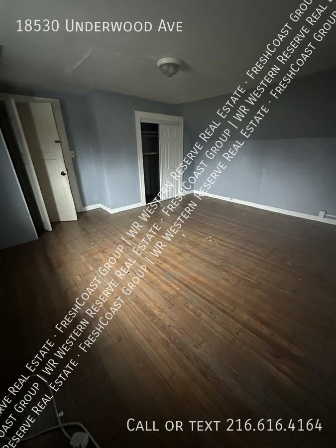 18530 Underwood Ave - Photo 7 of 10