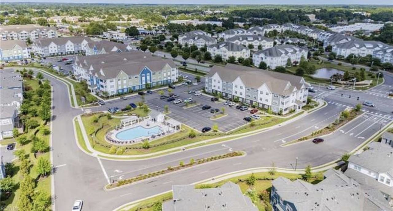 1733 Dromolin Dr #1 - Photo 7 of 11