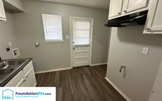 featured image of 1056 Hudson St