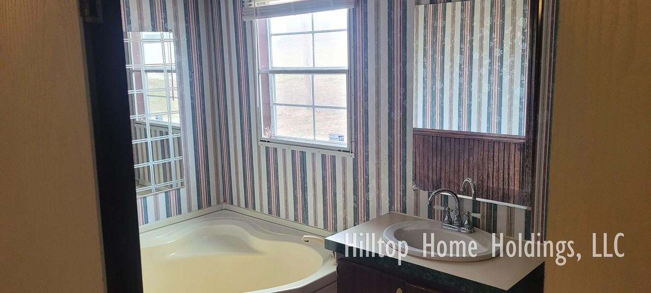 69 Hilltop Rd #69 - Photo 5 of 10