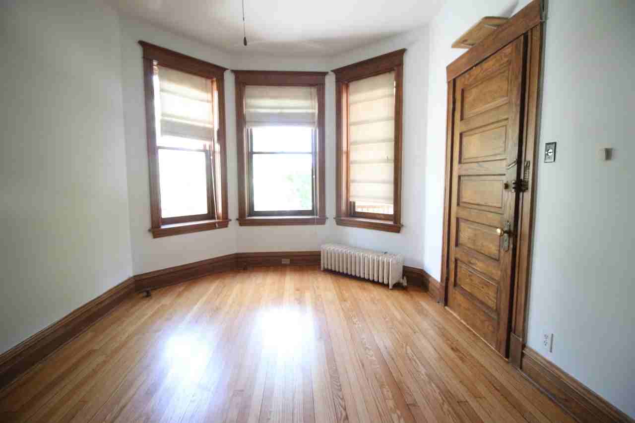 3108 North Southport Avenue - Photo 2 of 24