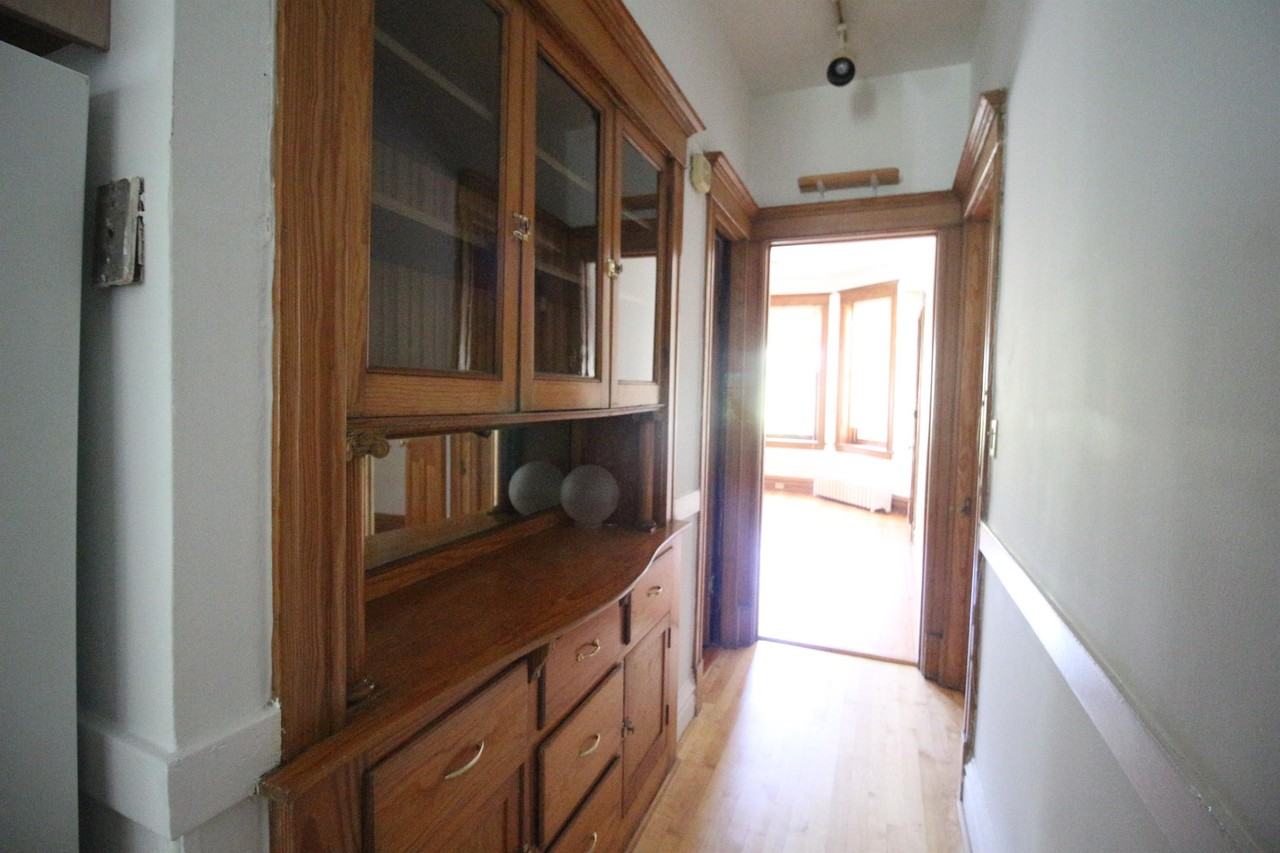 3108 North Southport Avenue - Photo 3 of 24
