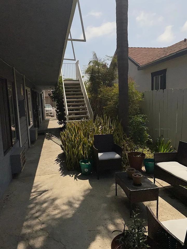 4218 46th Street - Photo 6 of 16