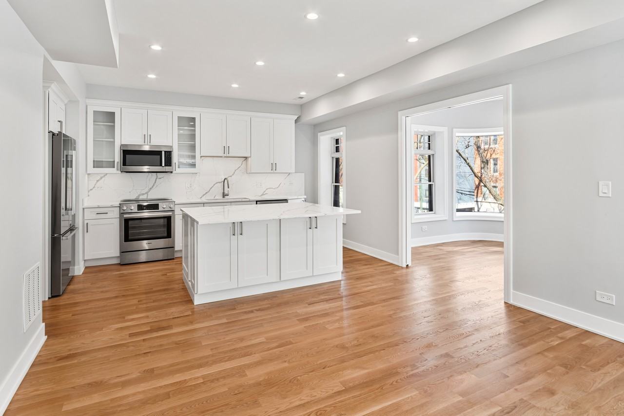 935 W Winona St #1N - Photo 7 of 22