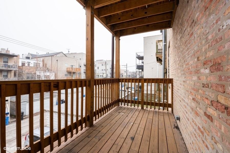 3645-3647  N Wilton Ave - Photo 4 of 18
