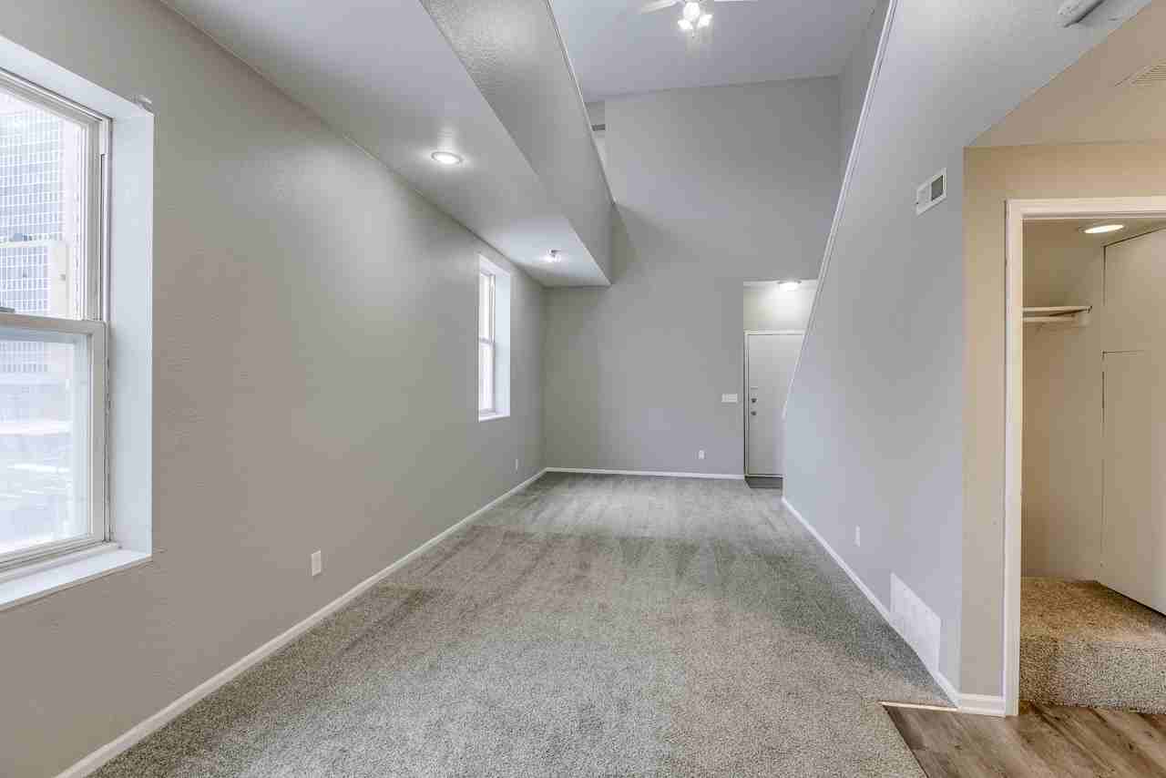 210 South 24th Street - Photo 6 of 50