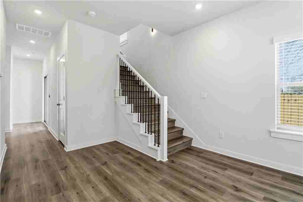 3406 SE K  ST Unit #2 #2 - Photo 5 of 30