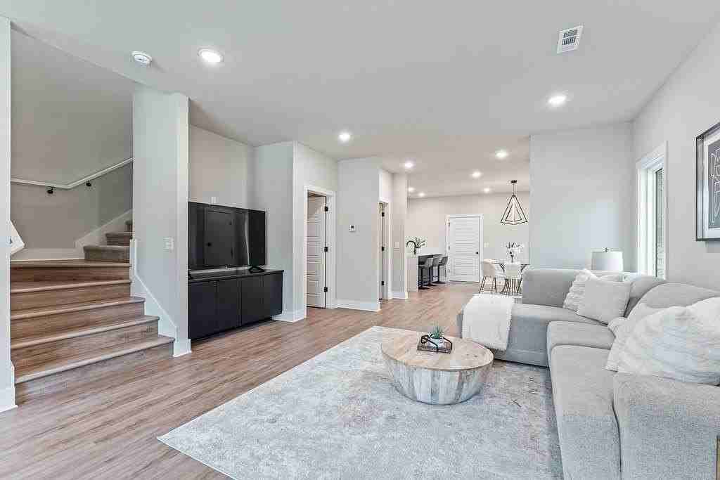 491 S Happy Hollow Rd - Photo 7 of 45