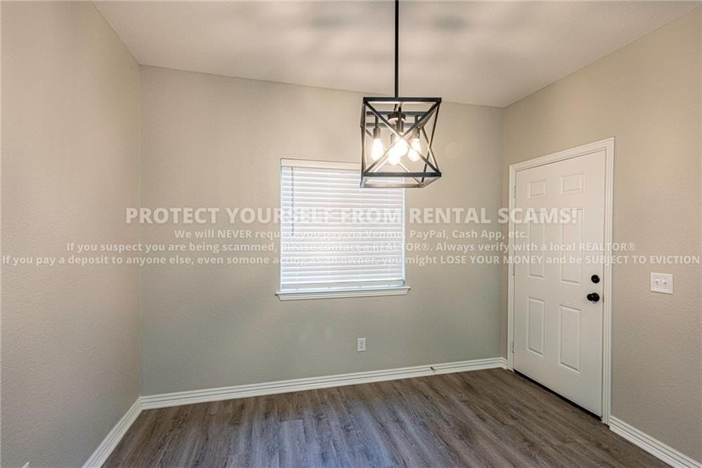 758 W Breeze Cv - Photo 5 of 17