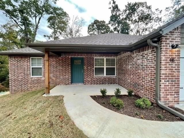 18 Dinsmoore Ln - Photo 3 of 20