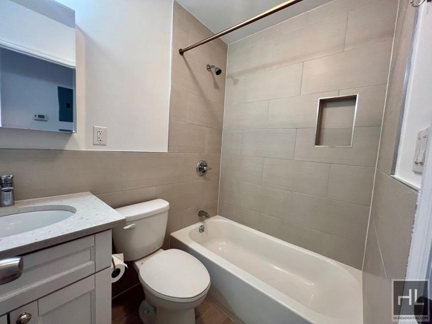 14 Saint Andrews Pl - Photo 7 of 10