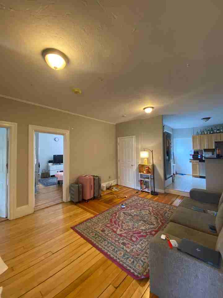 10 Glenville AvenueApt. 3 #3 - Photo 2 of 14